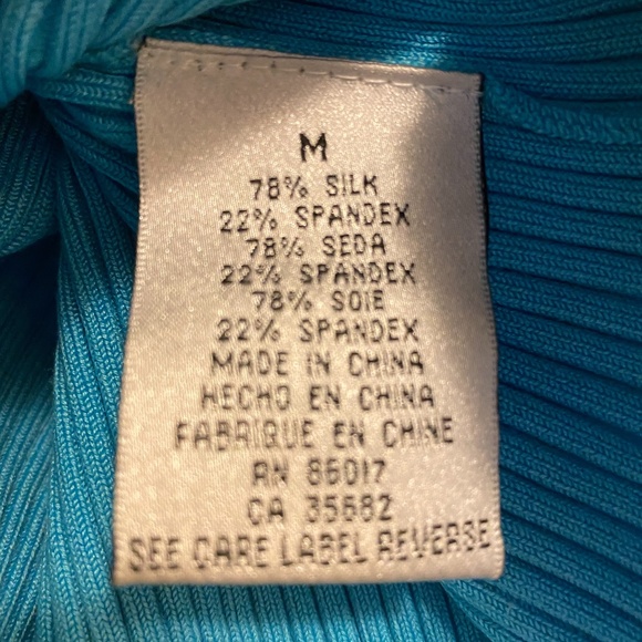 NWT Bebe Silk Ribbed Bow Tank Top Turquoise M - Picture 6 of 10